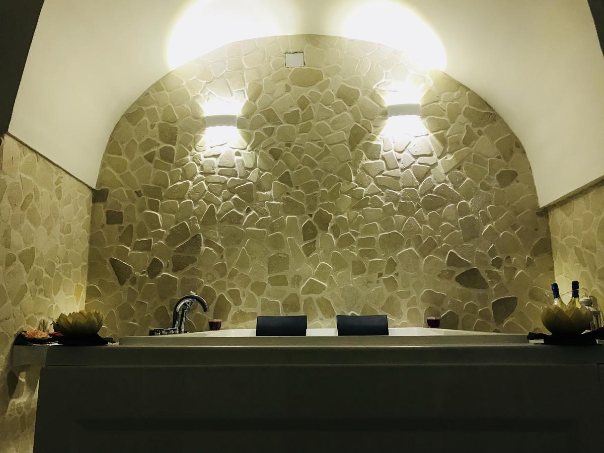 26 Suite Home Ostuni Exterior foto